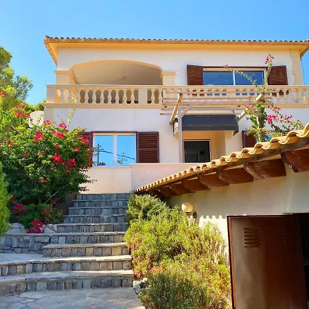 Casa Fina Emilia Holiday home *